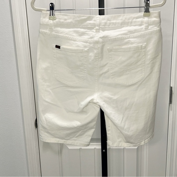 Sofia Vegara Shorts Denim White Bermuda Size 8 Five Pocket Stretch - Picture 4 of 11